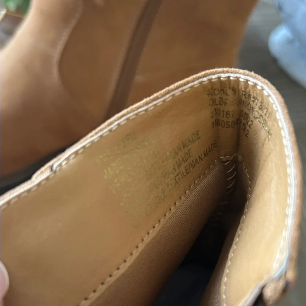 NWOT! Tan Faux Suede Western Fringe Low Heel Ankle Boots